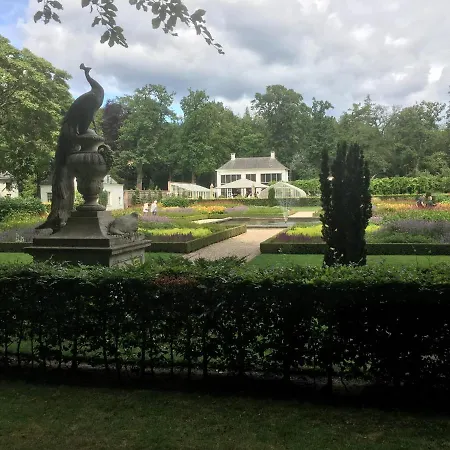 לינה וארוחת בוקר Porcini 4*