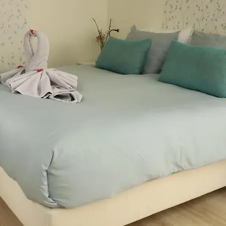 Couette-café Porcini 4*