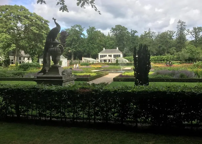 לינה וארוחת בוקר Porcini 4*